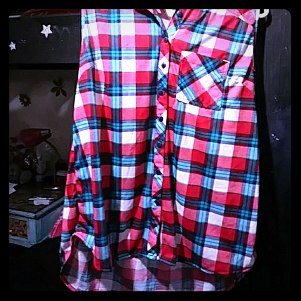 A tank top plaid shirt